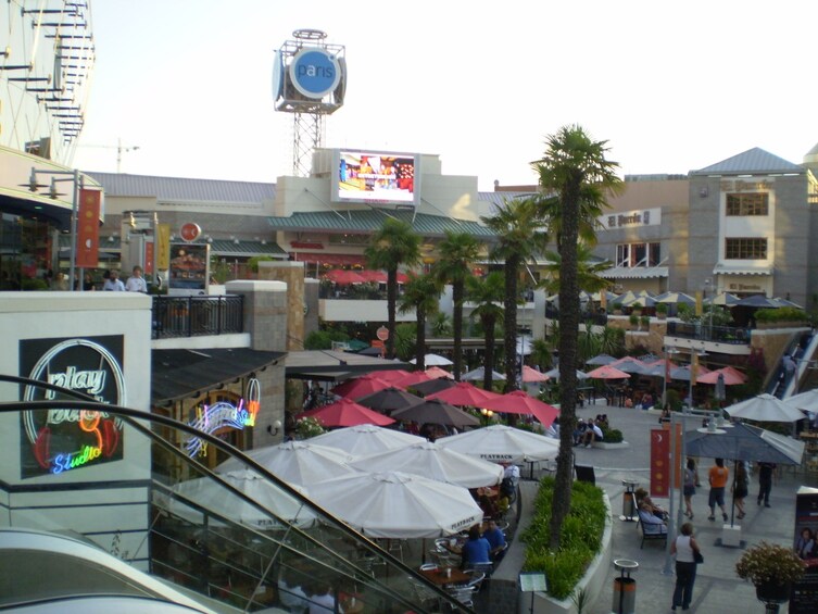 City & Shopping Tour of Santiago