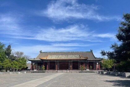 Chinese Kungfu Class Beside Fobbiden City