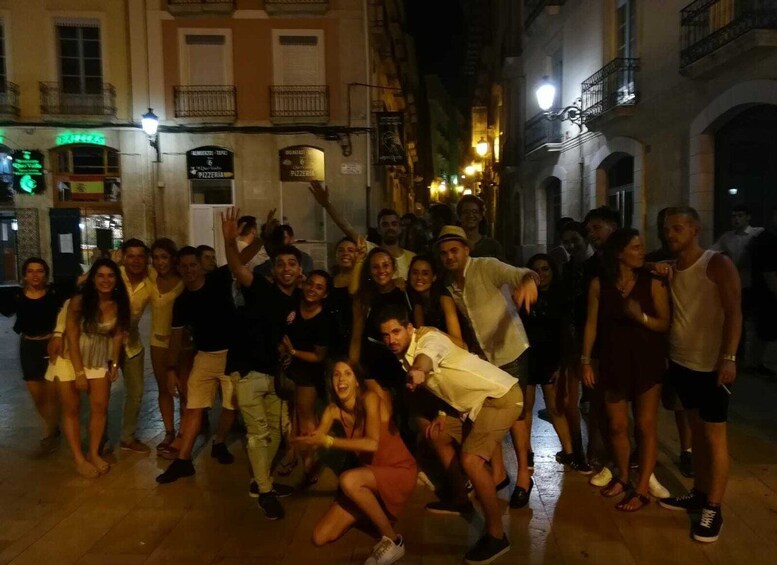 Picture 5 for Activity Alicante: Pub Crawl, party as a local!