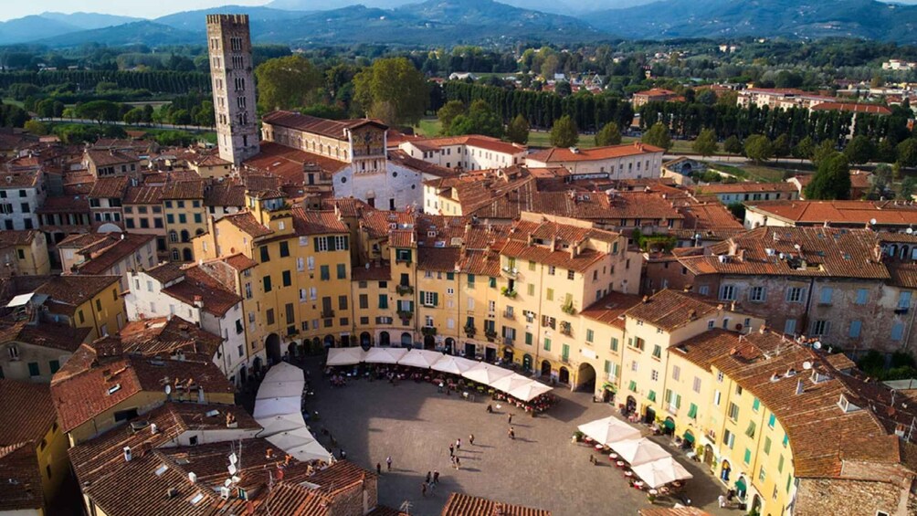 Picture 2 for Activity Lucca from/to Pistoia: reach Tuscany’s cities of art by rail