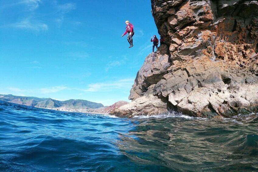 Coasteering Tour - Cliff jumping, swimming, scrambling.