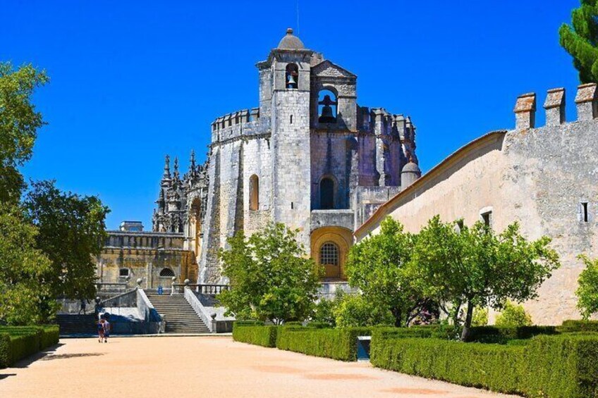 Mira De Aire Caves, Tomar, Obidos and Nazare Private Tour