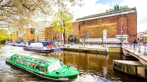 Crucero por el canal de la ciudad de Blue Boat Company y Heineken Experienc...