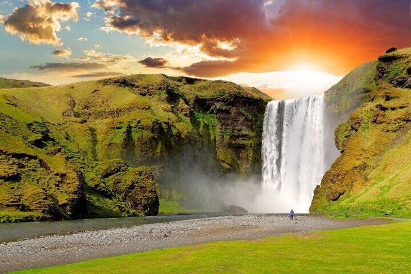 6 Days Iceland Stopover Package