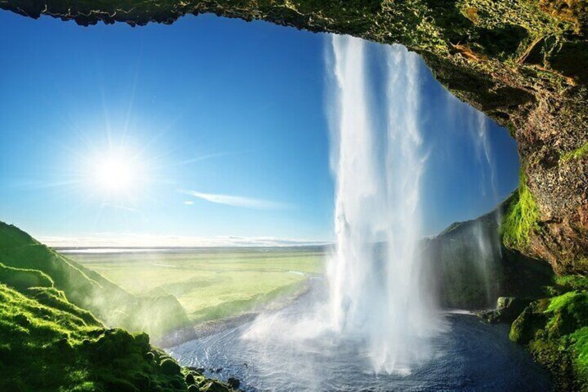 6 Days Iceland Stopover Package