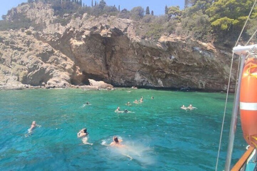 Athens Cruise Tour with Mediterranean BBQ