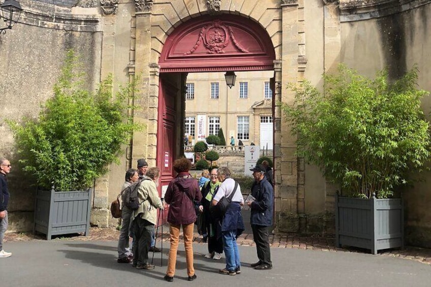 Historic Bayeux Daily Group City Tour In English 2 hours (March-Sept)