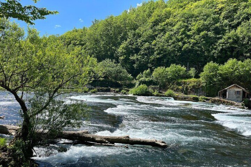 Una River and nature.