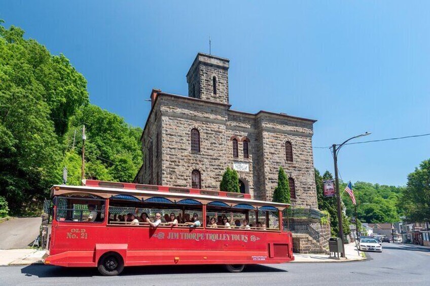 Live narrated historical tour of beautiful Jim Thorpe, PA