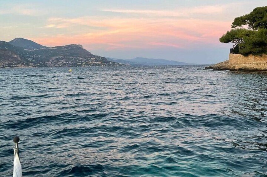 Private Luxury Boat Tour of the Beautiful Riviera Nice / Monaco