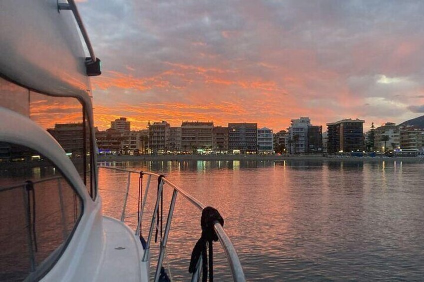 Fuengirola Boat Activity with Cocktail Diner Champagne & Sunset