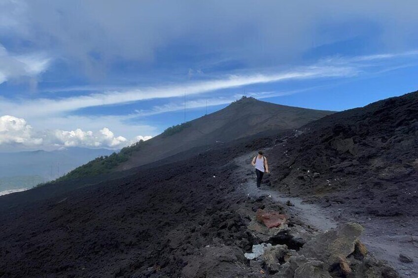 Pacaya Volcano Tour From Antigua in English and Spanish