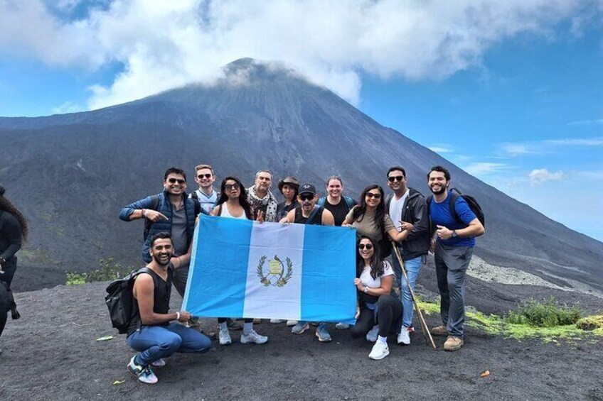 Pacaya Volcano Tour From Antigua in English and Spanish