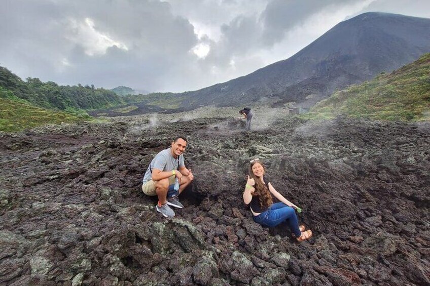 Pacaya Volcano Tour From Antigua in English and Spanish