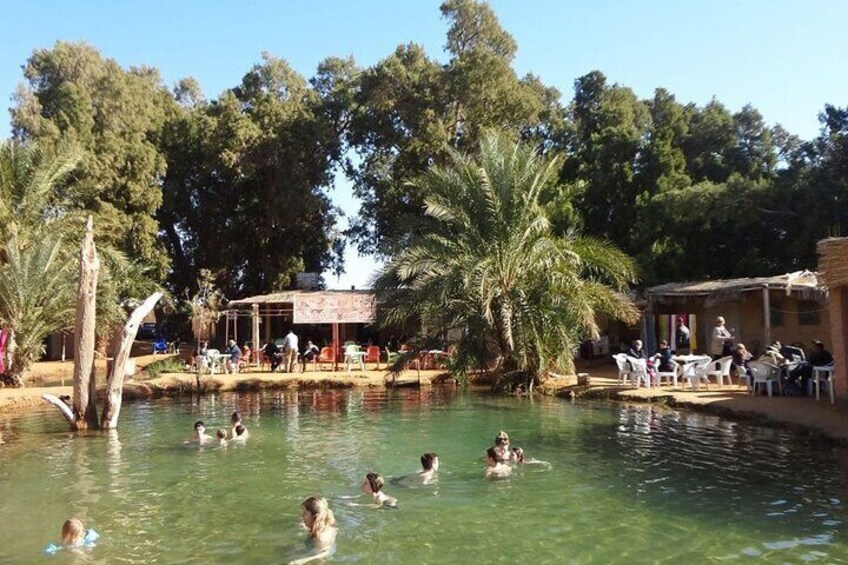 3 Days Between Bedouin Tent and Berber Chalet in the Tunisian Desert