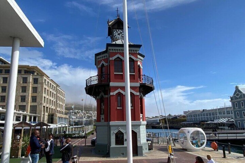 7-Hour Private Guided Tour in Table Mountain and Robben Island