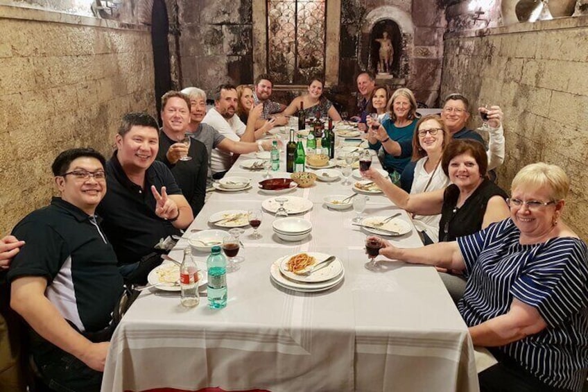 Private Tour: Jewish Ghetto and Navona Food Wine and Sightseeing