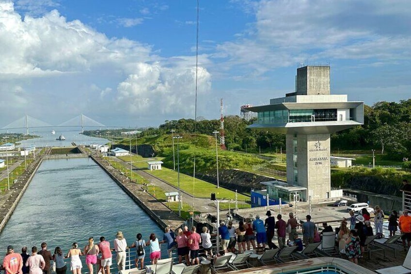 Historic Portobelo and Panama Canal Agua Clara Locks Combo Tour