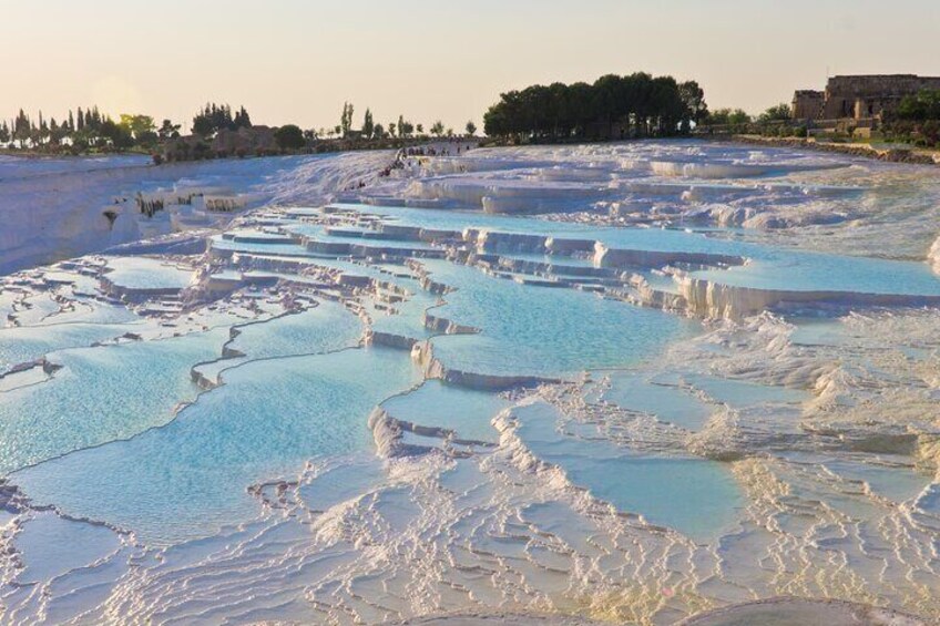 Discover the Wonders of Salda Lake & Pamukkale