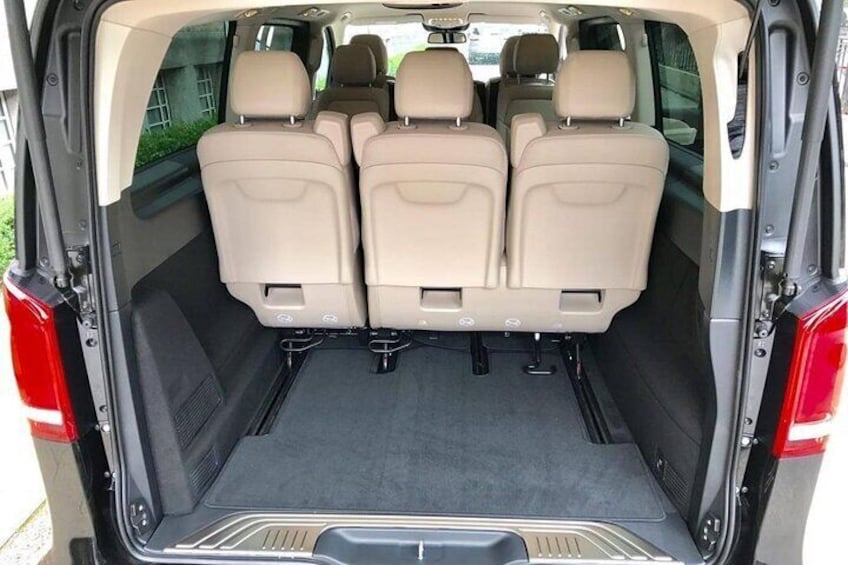 Cambridge Day Tour with Private Chauffeur Limousine Services