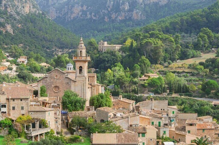 Valdemossa and Port of Soller Half Day Tour with Coca of Potato