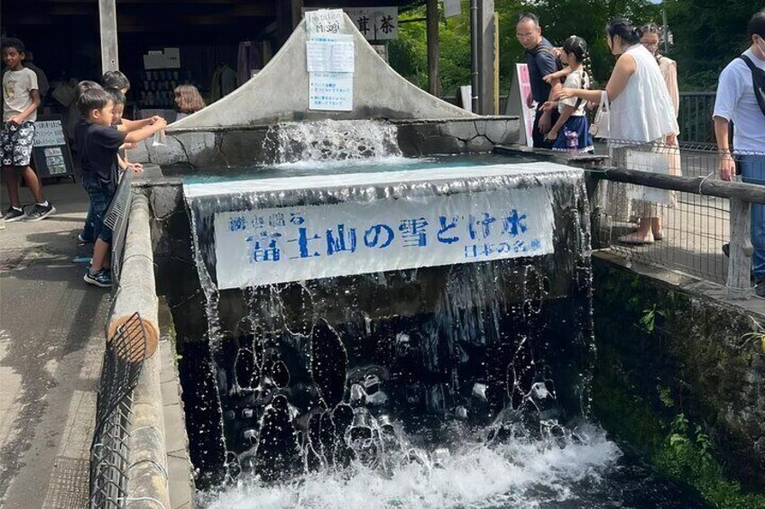 Oshino Hakkai, Ole Hot Spring in Mount Fuji day Tour