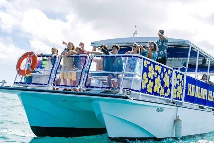 Daily Private Glass Bottom Boat Charter