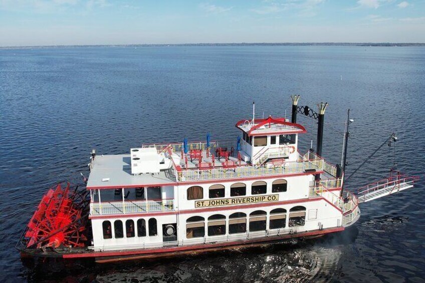 The Barbara-Lee is a paddlewheeler that sails the St Johns River and offers lunch and dinner cruises as well as other entertainment.