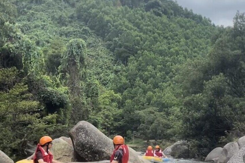 From Da Nang: Full-Package Rafting & Zipline Tour with Lunch