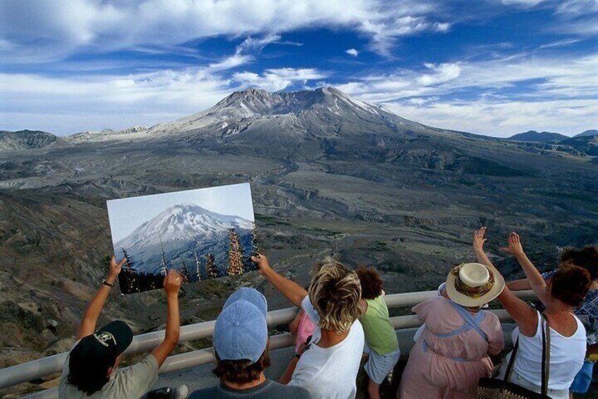 From Portland to Mt. Saint Helen Tour in a small group