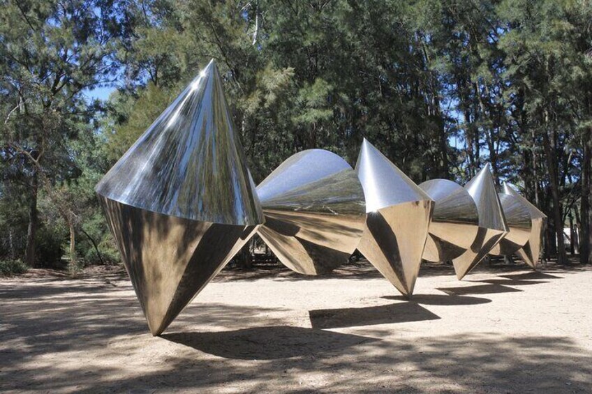  Family Walking Tour in Canberra in Capital Wonders