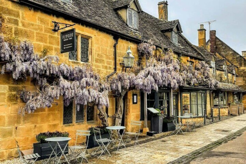 Visit the beautiful village of Broadway on this tour