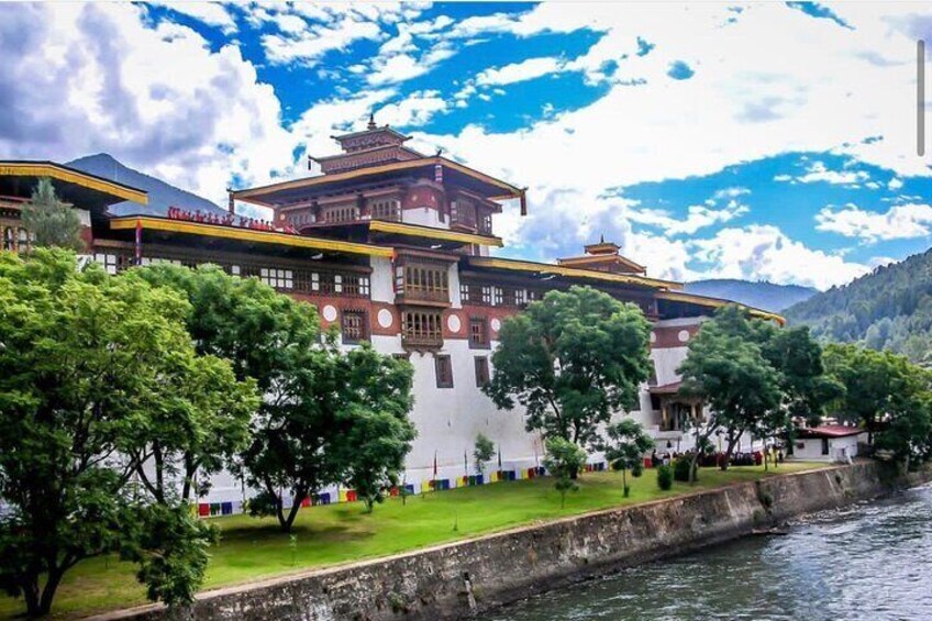 Punakha Dzong/fortress
Photo credit: pwdojji