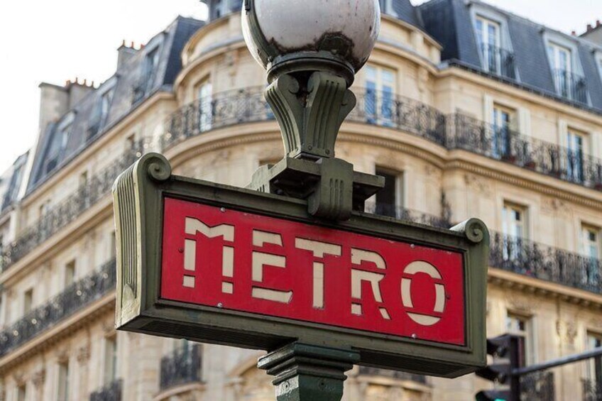 2 Hour Small Group Montmartre Walking Tour
