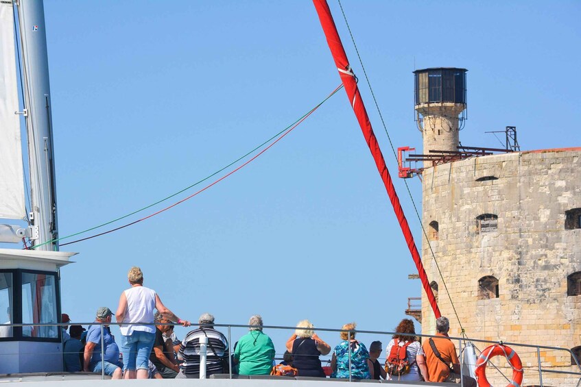 Picture 5 for Activity Boyardville : Fort Boyard by sail (1h30)