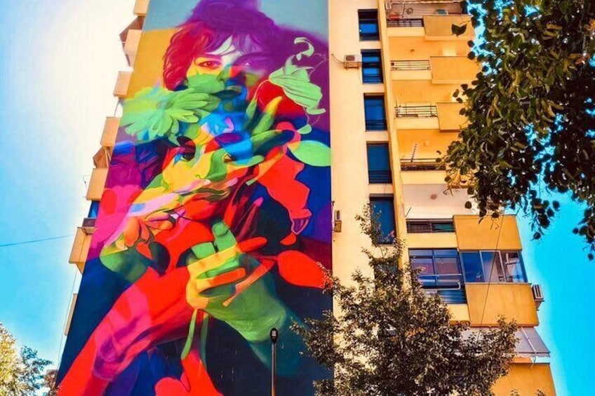 Tirana: Street Art & Modern Architecture Tour