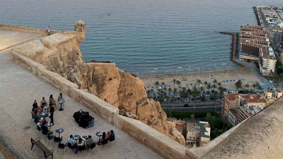 Alicante: Santa Bárbara Castle Alicante Rosé Wine Tasting