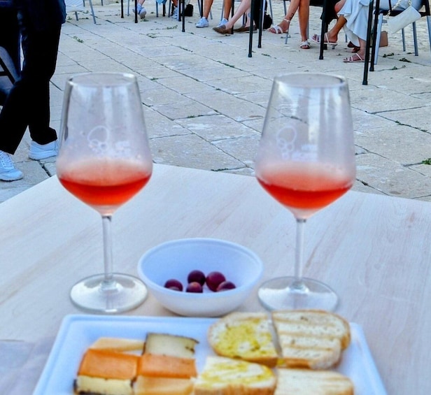 Picture 3 for Activity Alicante: Santa Bárbara Castle Alicante Rosé Wine Tasting