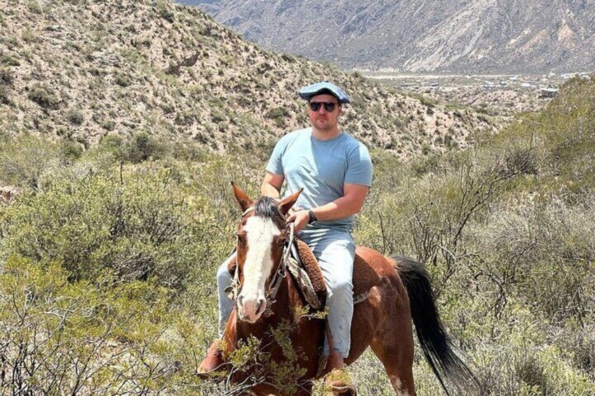 Horseback riding with lunch or dinner in the foothills of Mendoza