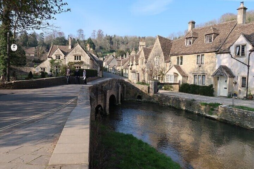 Castle combe