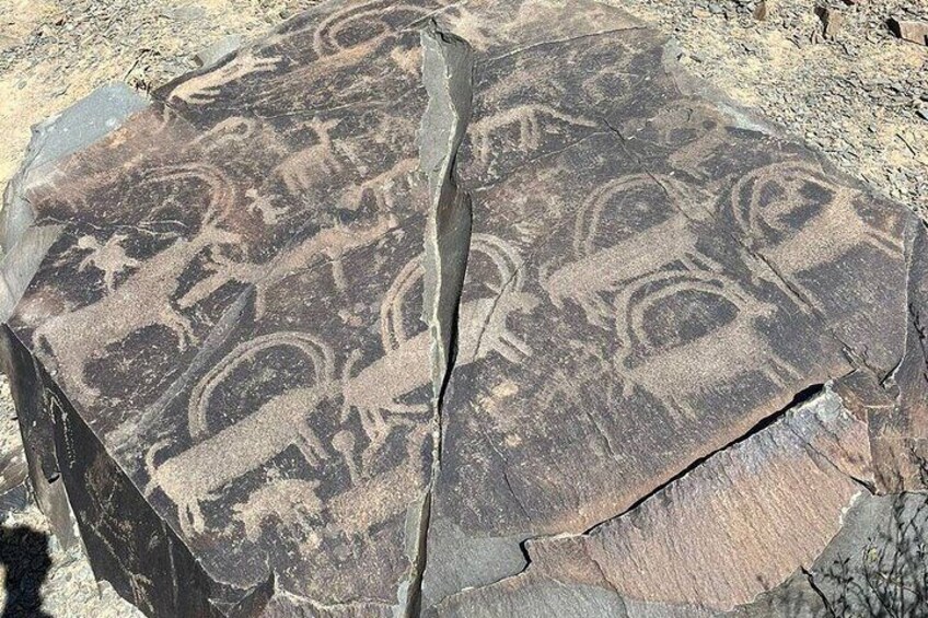  Nomadic lifestyle and Ancient Petroglyphs 1 day small group tour