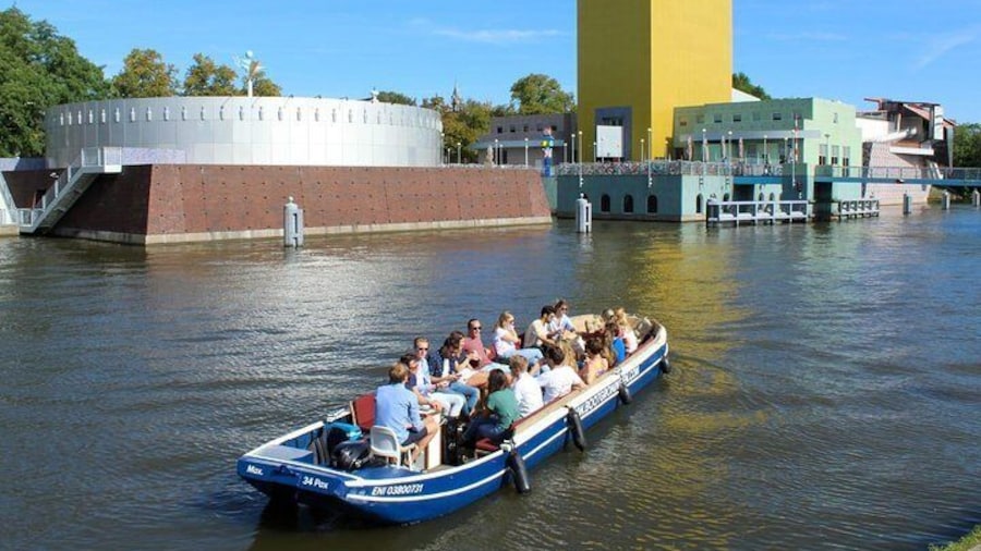 Departure at museum