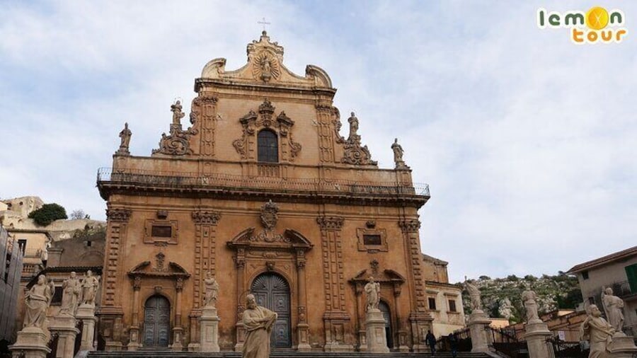 Guided Small Group Full Day Tour Visit to Sicily