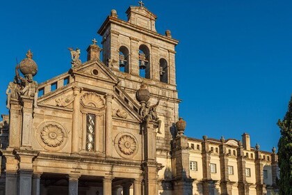 Évora with Wine Tasting - Full Day Private Tour