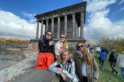 Best Guided Private full day Tour to Garni - Geghard - Lake Sevan