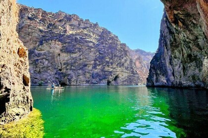 Half Day Emerald and Echo Cave Kayak Adventure