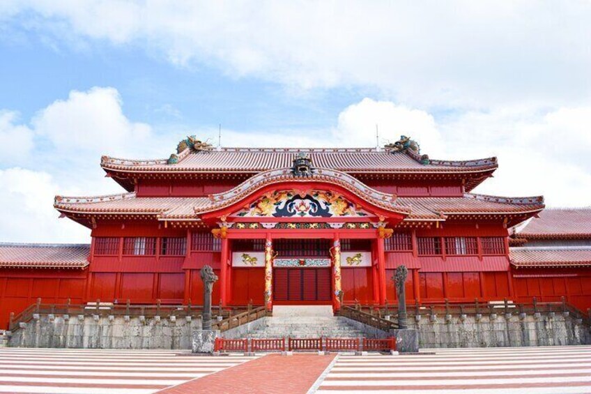 Okinawa Day Tour: Top Sightseeing Spots