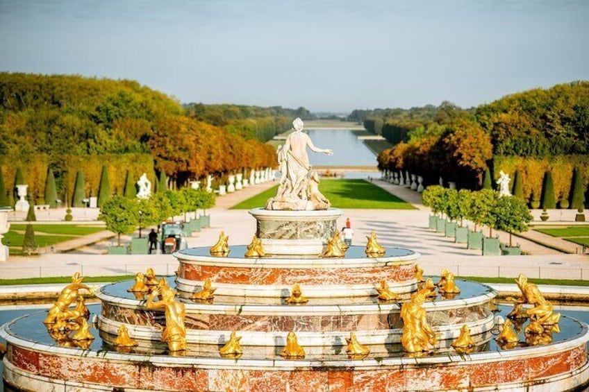 Paris to Palace of Versailles Fast Track Tour with Transport