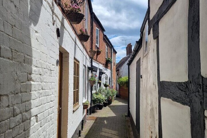 Self Guided Walk from Tewkesbury Abbey to Victoria Gardens