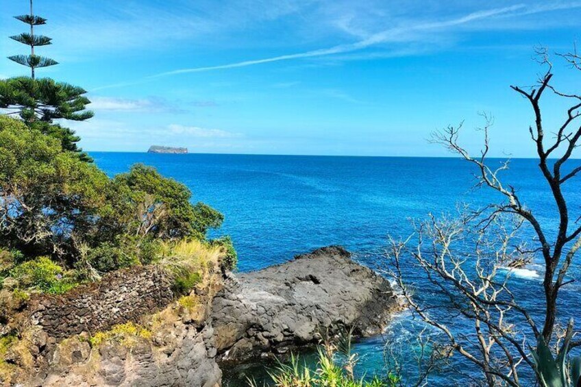 Caloura sea view